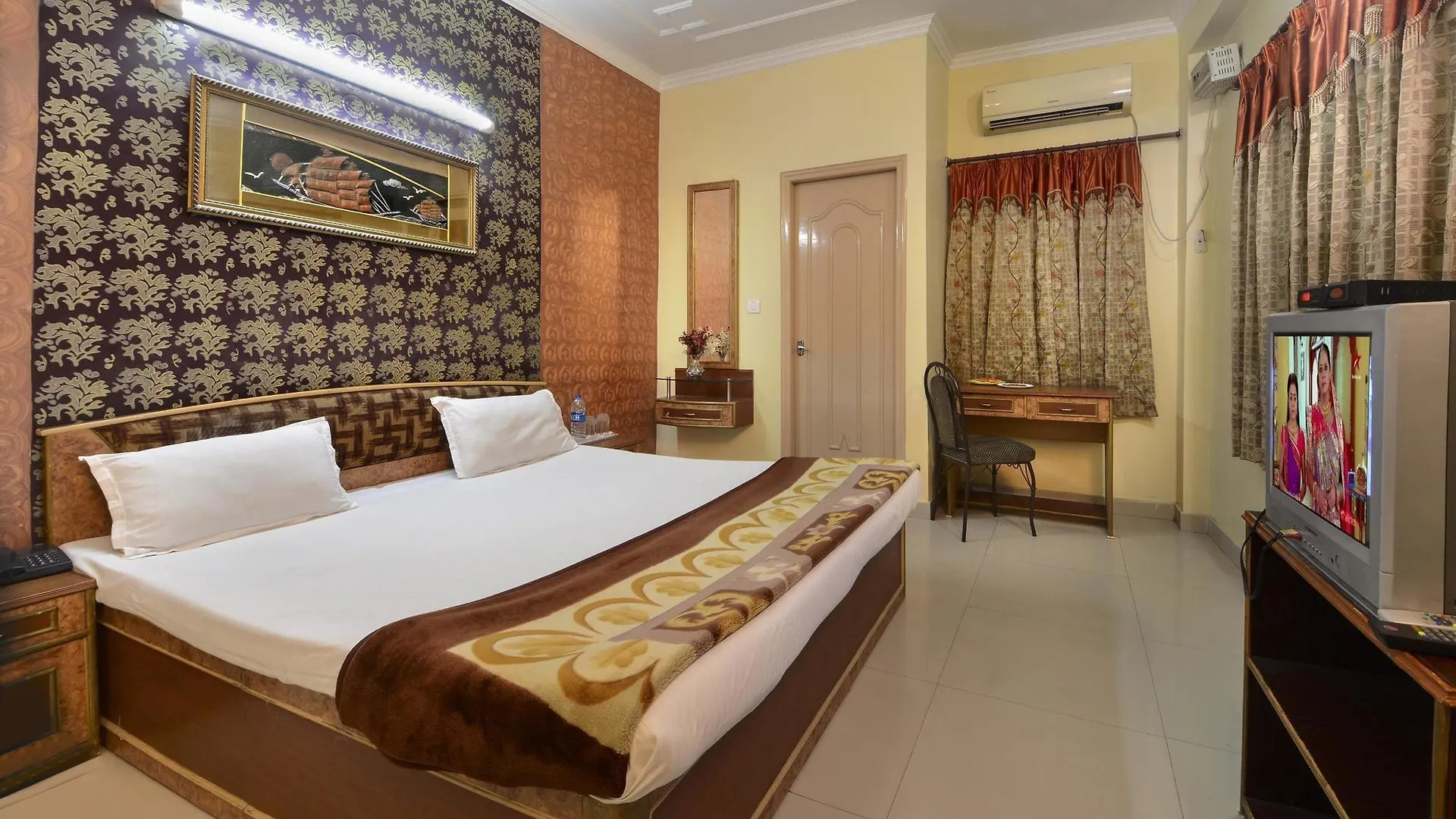 Oyo 12221 Hotel M House Agra  3*, Agra (Uttar Pradesh) India