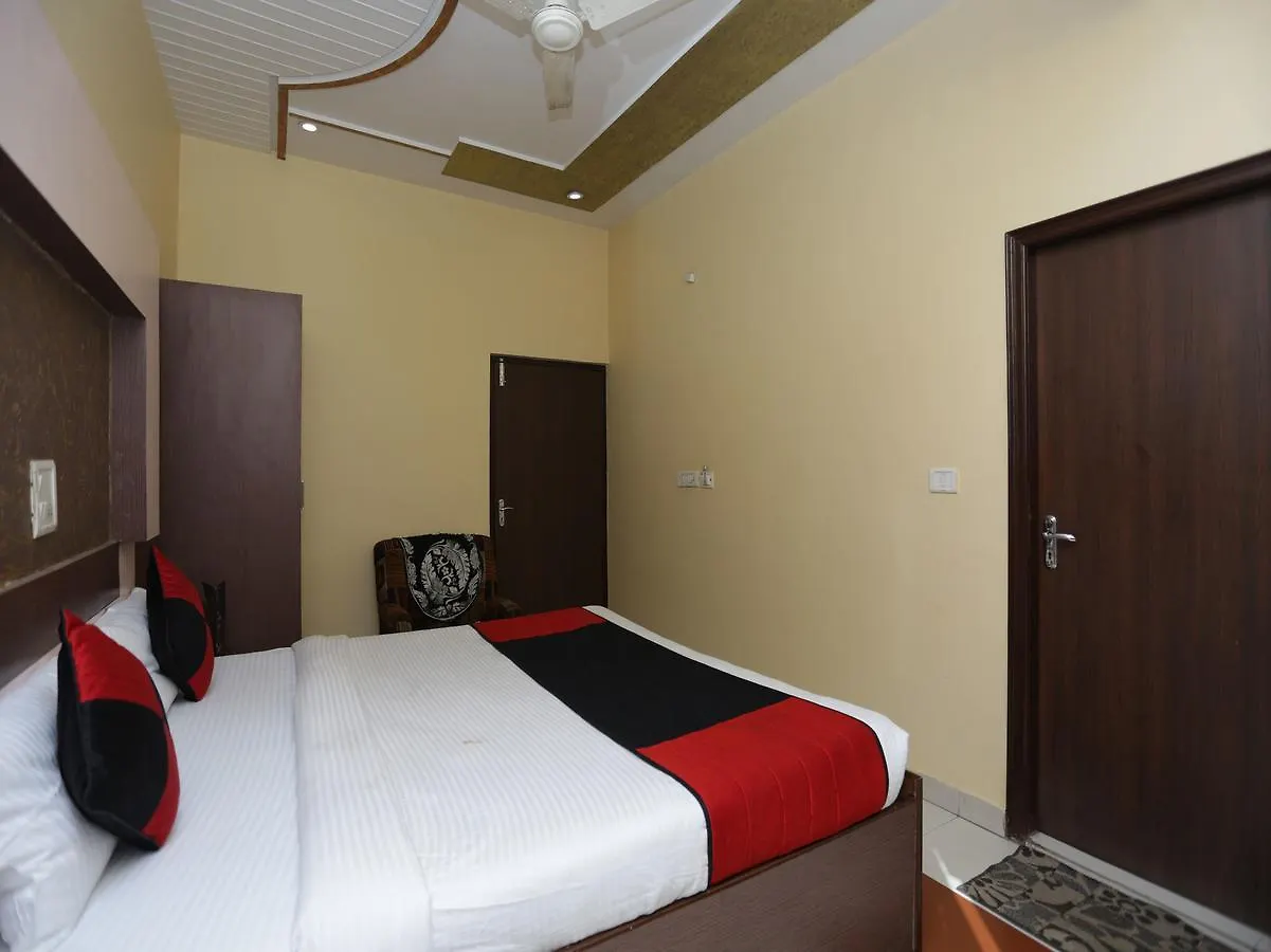 Oyo 12221 Hotel M House Agra  3*, Agra (Uttar Pradesh) India
