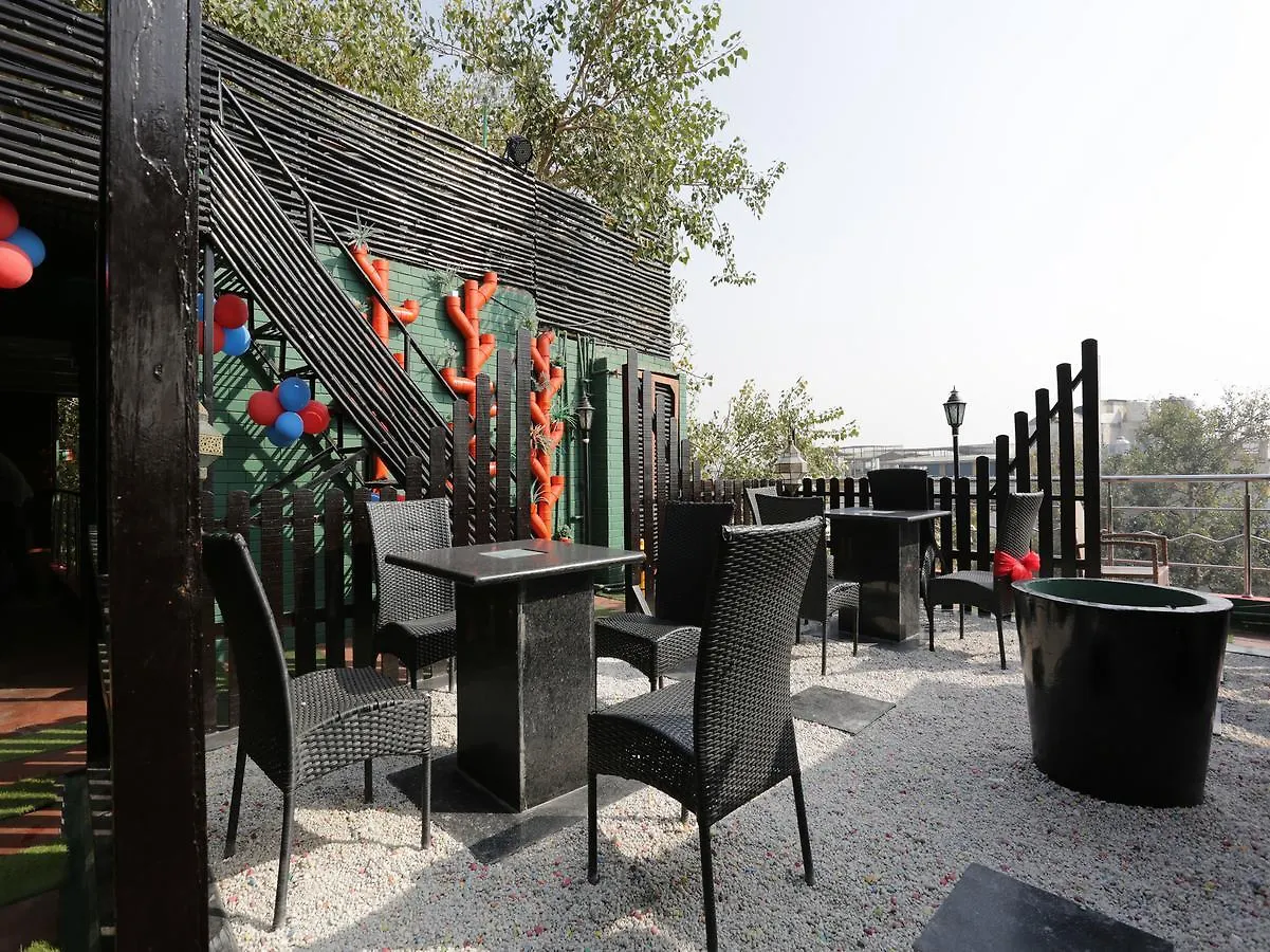Oyo 12221 Hotel M House Agra