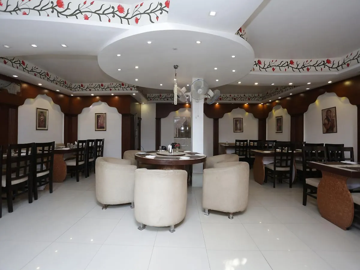 Oyo 12221 Hotel M House Agra