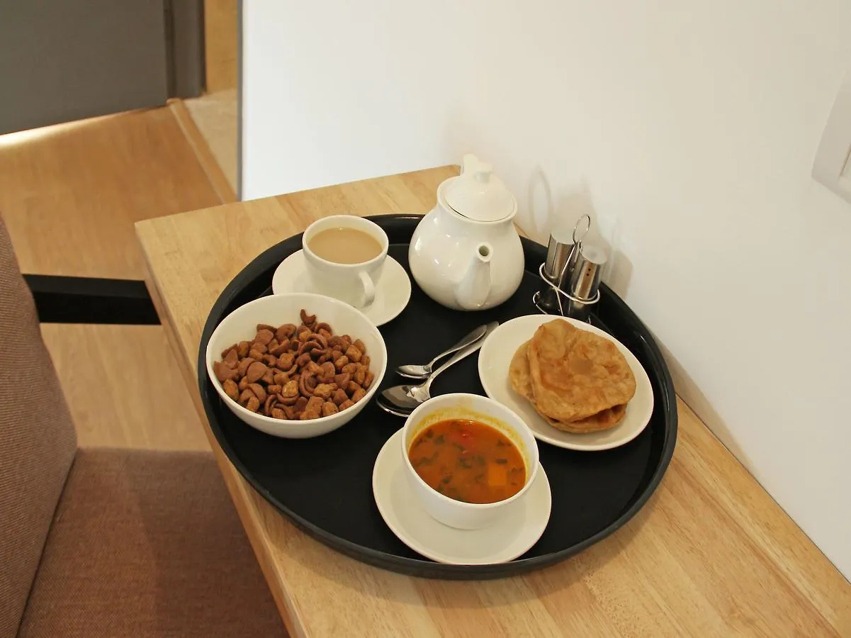 Oyo 12221 Hotel M House Agra 3*,